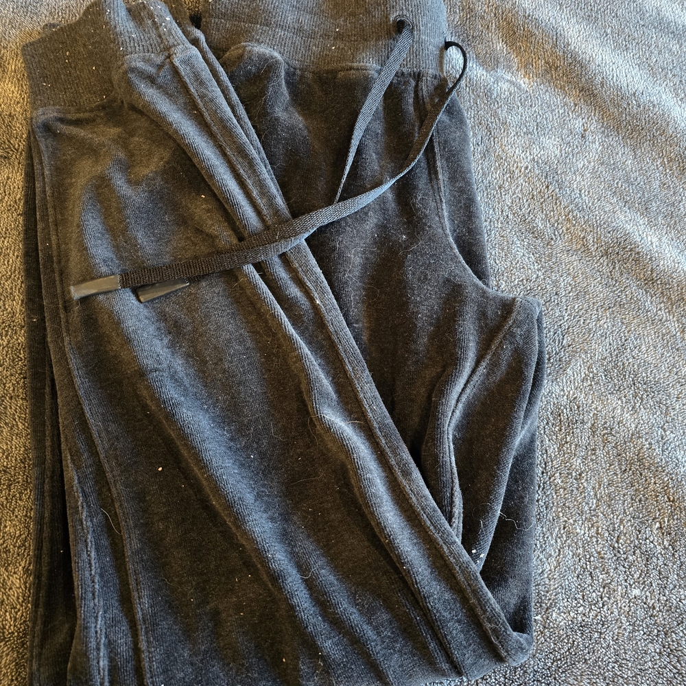 Lululemin Grey Velour Jogger Pants